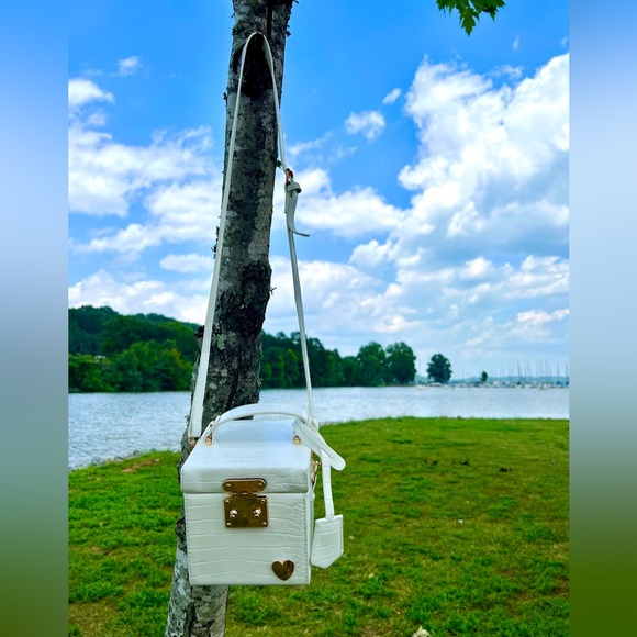 Crossbody bag - Picture 7 of 7